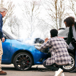 Nowa funkcja w mObywatelu ułatwia zgłaszanie kolizji drogowych