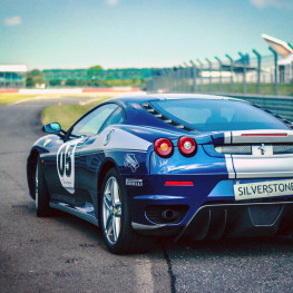 Ferrari otwiera nowy tor - zaskakujący cel inwestycji!