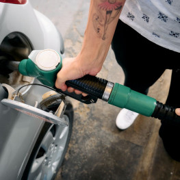 Raport: Benzyna E10 uszkadza silniki i nie spełnia oczekiwań