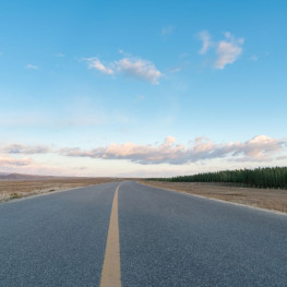 Najdłuższa ulica świata: blisko trzykrotnie dłuższa niż Polska!