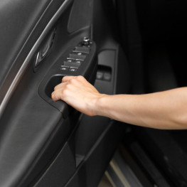 "Holenderski chwyt" – niezbędna technika dla miejskich kierowców