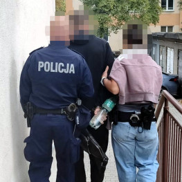Pasażer taksówki nie zapłacił za kurs, groził kierowcy i uszkodził auto