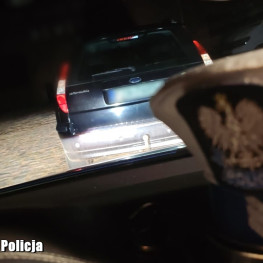 118 km/h w terenie zabudowanym i 1,8 promila. Kierowca Forda stanie przed sądem